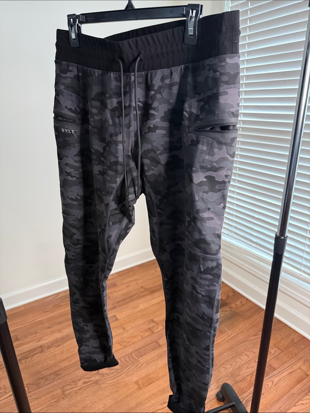 BYLT Elite Jogger - Black & Gray Camo XL
